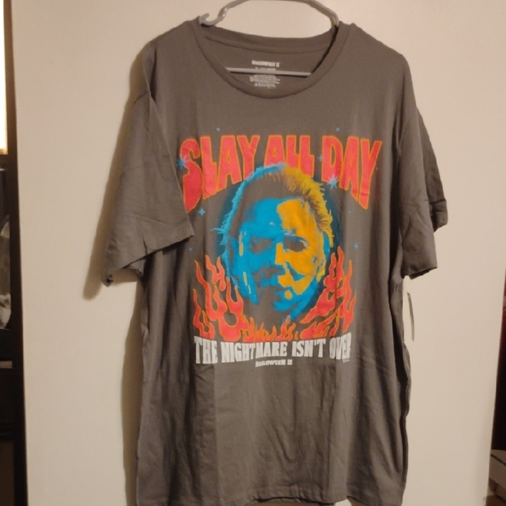 Halloween II Michael Myers Flame Graphic Tee – NWOT 🔥🎃